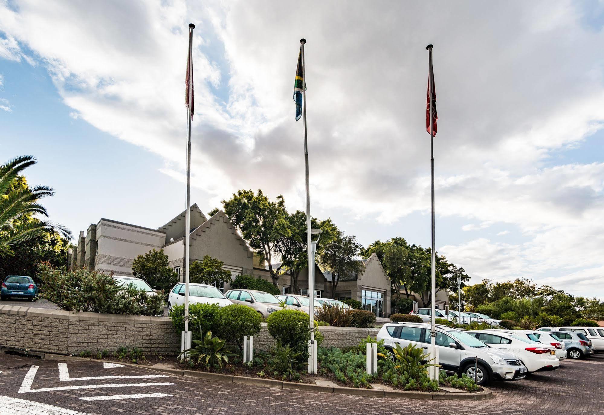 City Lodge Hotel Pinelands Cidade Do Cabo Exterior foto
